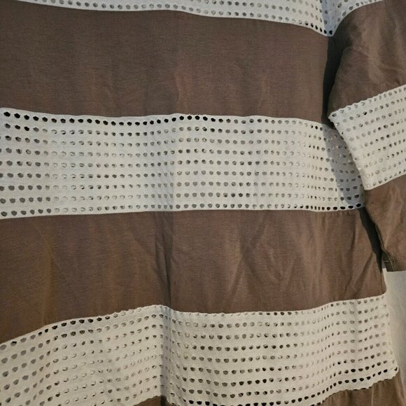 Ann‎ Taylor Woman’s Top, Size Large Eyelet stripe - Picture 2 of 9